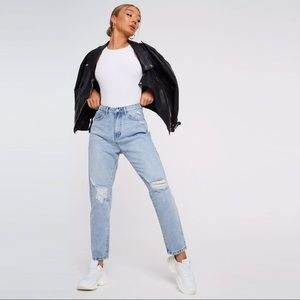 SOLD // Missguided Riot Highwaisted Mom Jeans